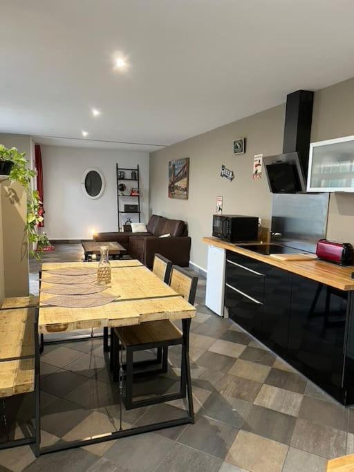 شقة Grand Duplex De 80M2 Alençon المظهر الخارجي الصورة